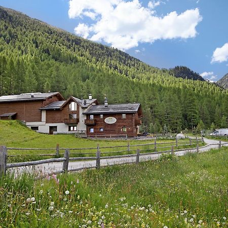 Ferienwohnung Agriturismo Bosco D'Oro 4 Livigno Exterior foto